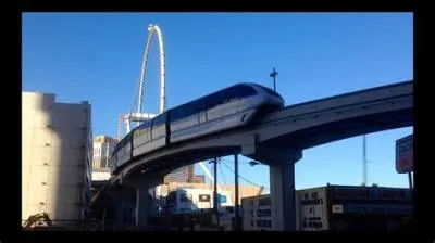 Does the monorail go to the high roller?