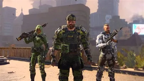 How many players can play splitscreen bo3 pc?