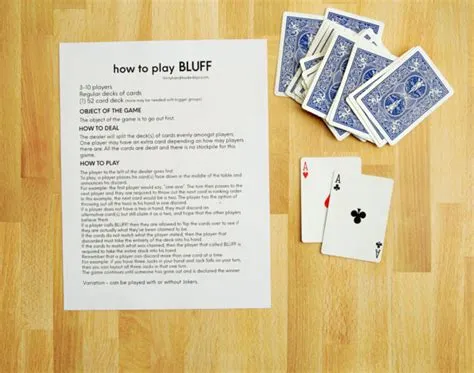 How do you deal cards in bluff?