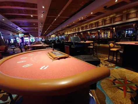 Does vegas have 10 blackjack?