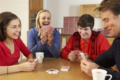 Can you play euchre with 2 players?