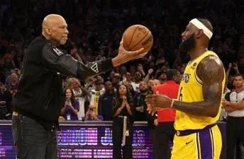 How many points until lebron passes kareem?