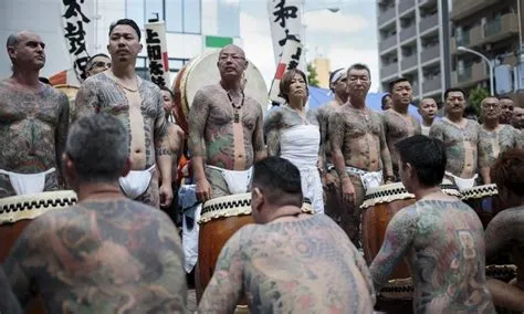 Is the yakuza legal in japan?