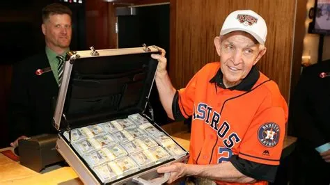 Who bet 10 million on astros?