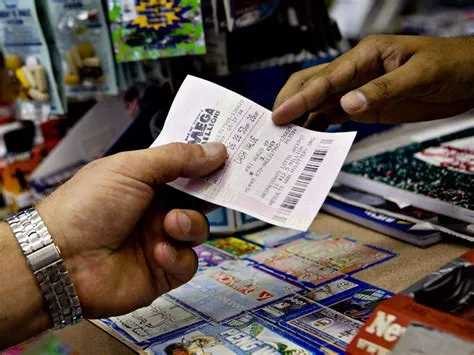 Can tourists buy lottery tickets in us?