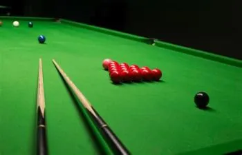 What is a good make of snooker cue?