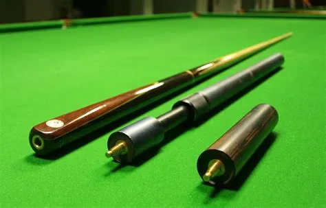 How do you test a snooker cue?