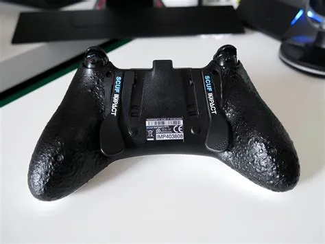 Is a scuf better?