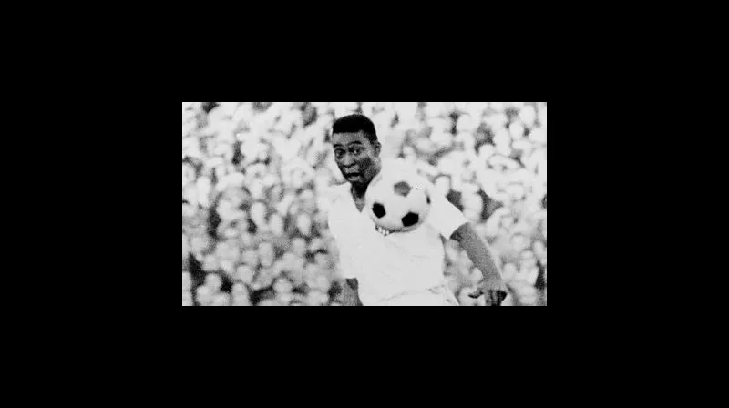 Did pele score a hat trick?