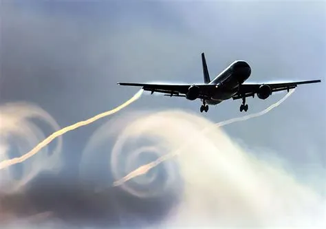 Can plane wings break in turbulence?