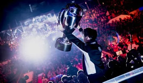 Is esports a niche or mass market?