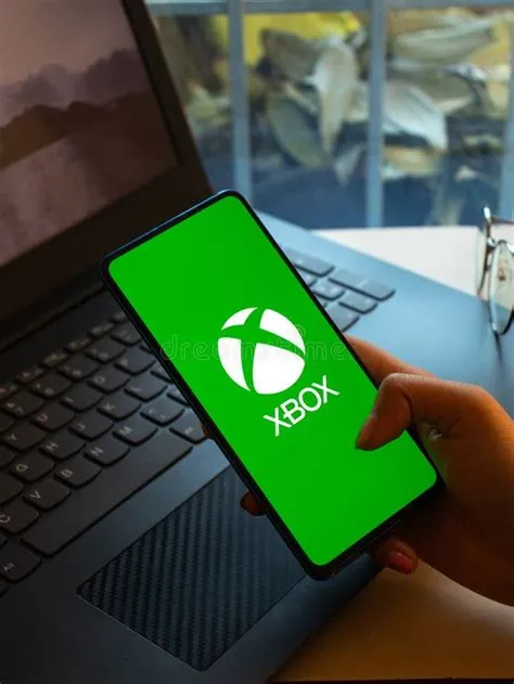 Can i use my phone as a tv screen on xbox?