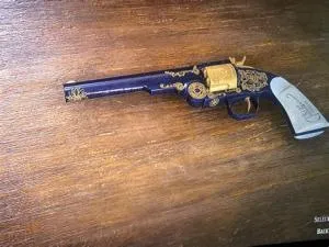 What is the coolest gun in rdr2?