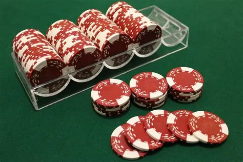 How do you determine poker chips?