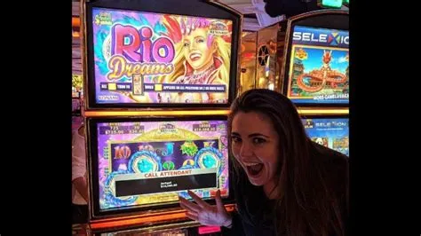 How rare is it to win the jackpot at casino?