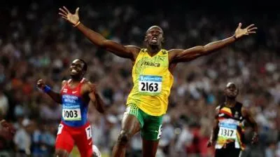 Who is faster messi or usain bolt?