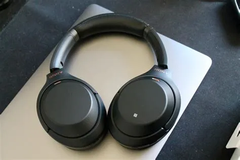 Can you use sony wh 1000xm4 on ps4?