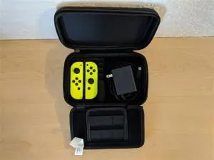 Can i play my switch while charging?