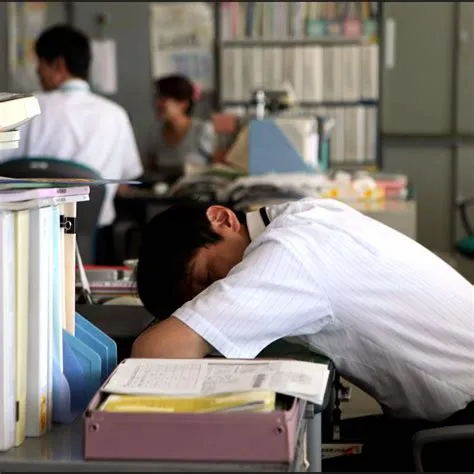 Is it ok to sleep at work in japan?