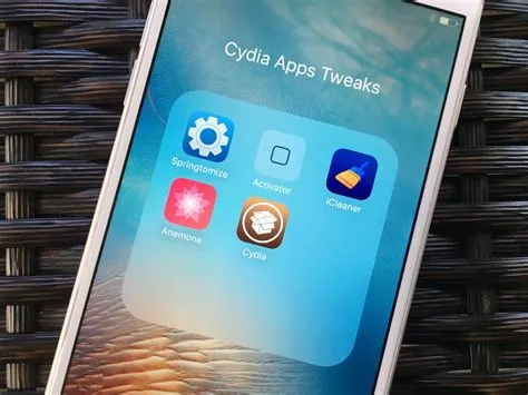 Can i use cydia on non jailbroken iphone?