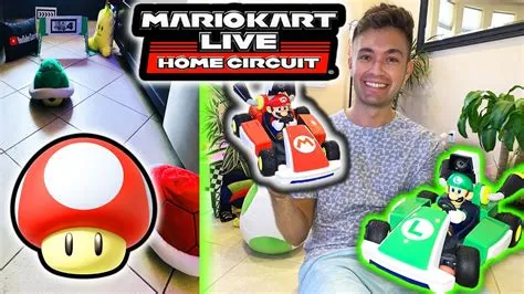 Does mario kart live home circuit have multiplayer?