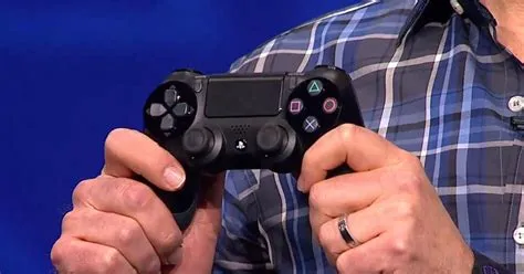 Can you talk to ps4 on ps3?