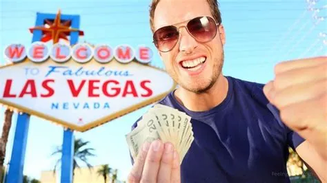 How much cash should you carry in vegas?