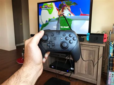 Can 4 controllers work on switch?