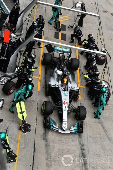 Why did mercedes stop f1?