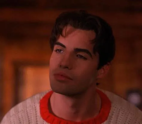 Is billy zane in the boys?