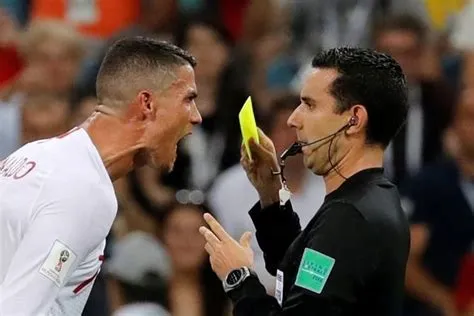 Does ronaldo get yellow card?