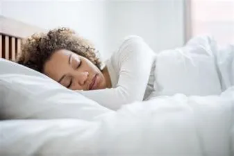 Do intelligent people need more sleep?