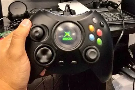 Why were xbox controllers so big?