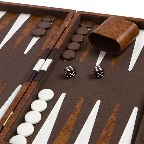 What size dice for backgammon?