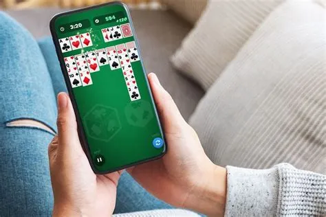 Can you withdraw money from solitaire cube?