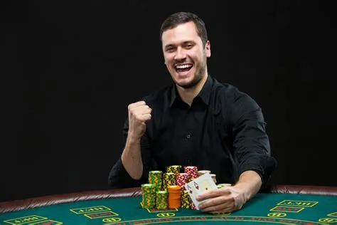 How hard is it to become professional poker player?