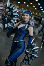 What are kitana fans called?