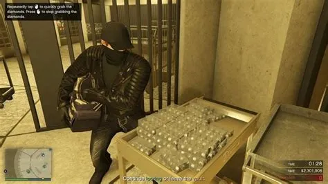 What are the chances of getting cash in the casino heist?