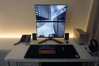 Is 24 gaming monitor too small?