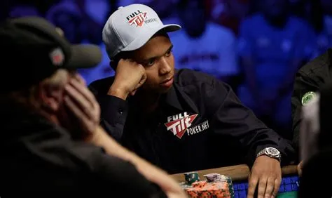 Did phil ivey retire?