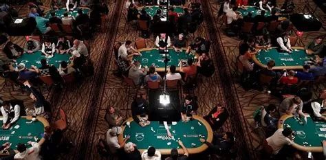 How many types of poker exist?