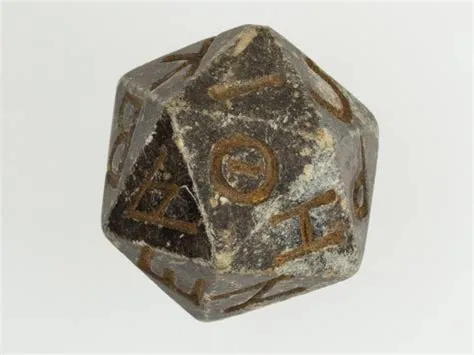 Did egyptians have 20 sided dice?