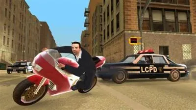 Who is the main character in gta liberty city stories?