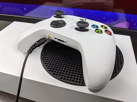 Does the xbox one have an audio out jack?