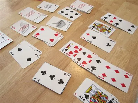 Should cards be dealt clockwise?