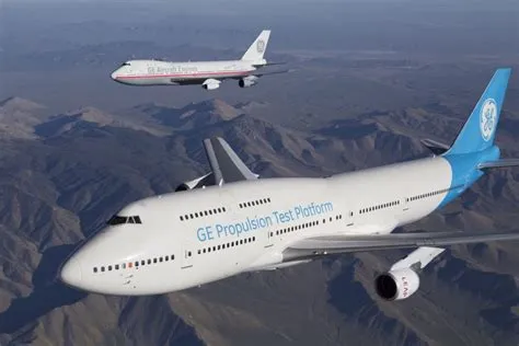 Can a 747 fly on one engine?