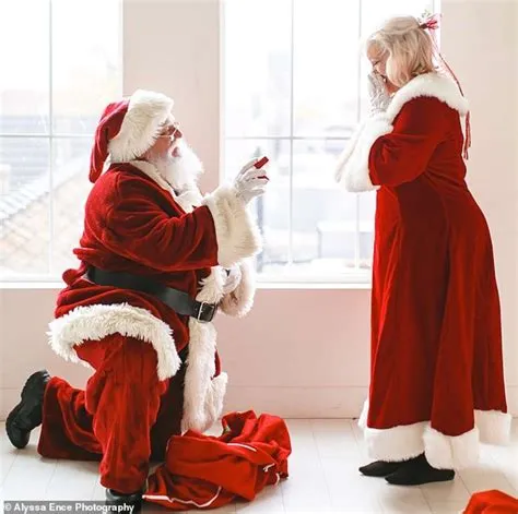 Who does santa marry?