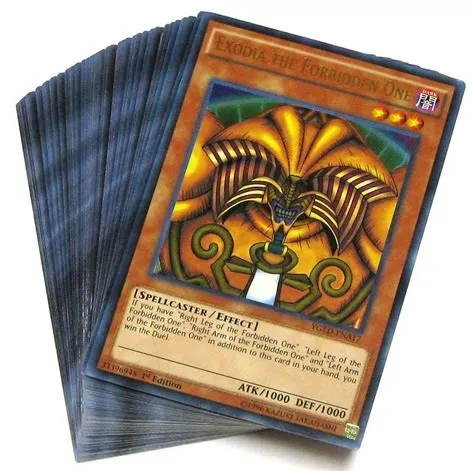 Is it better to have 40 or 60 cards in a yugioh deck?