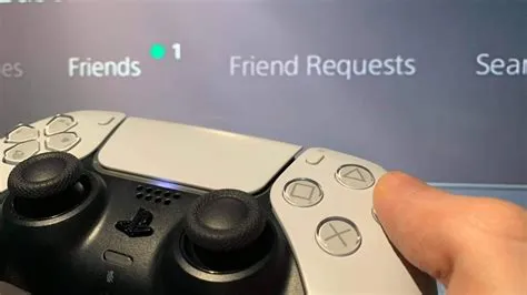 Can you play ps5 with friends?