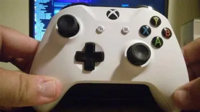 How do i connect my xbox one controller without bluetooth?